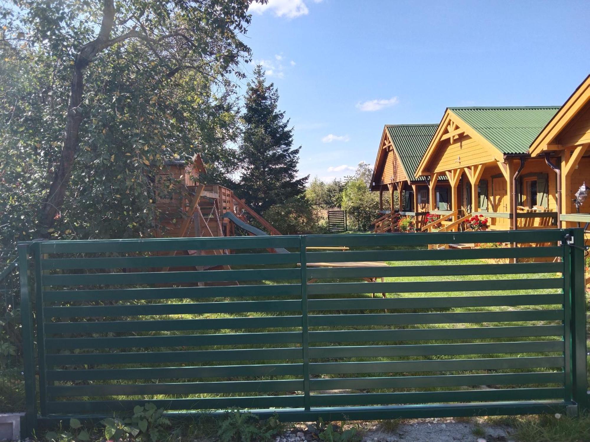Domek Drewniany Nad Morzem Caloroczny Ustronie Morskie Exterior photo