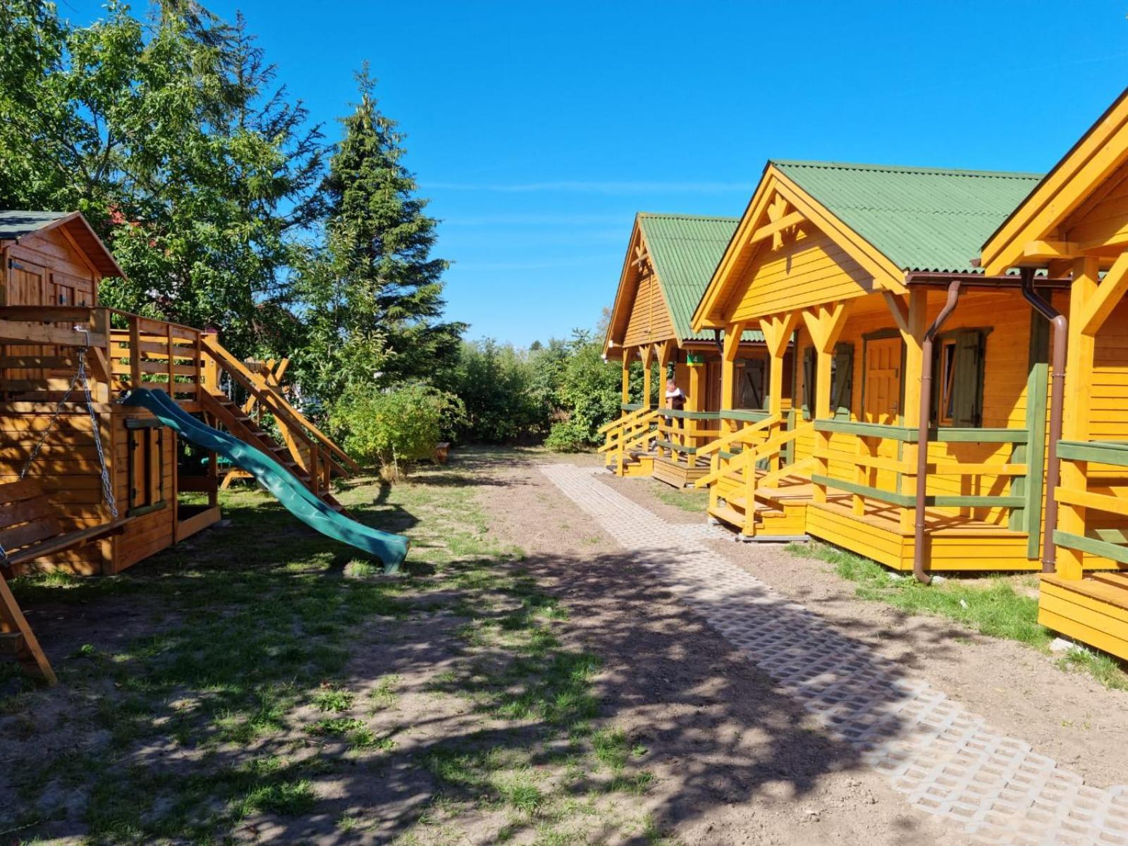 Domek Drewniany Nad Morzem Caloroczny Ustronie Morskie Exterior photo